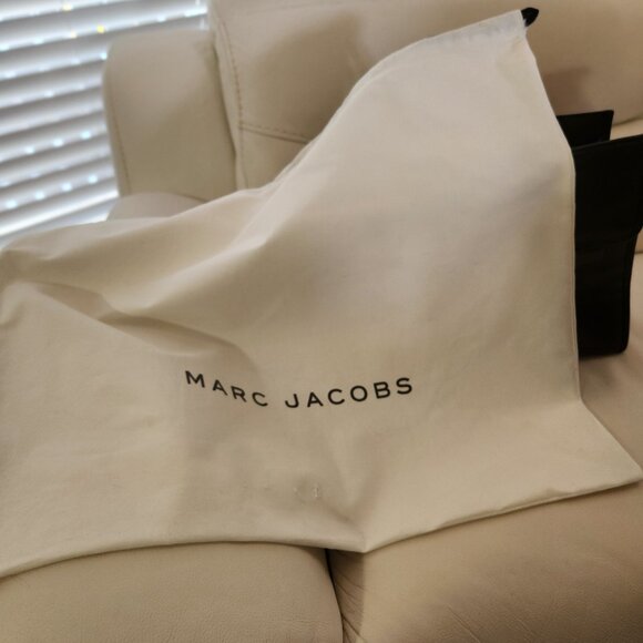 MARC JACOBS Madison North/South Tote - Picture 6 of 6